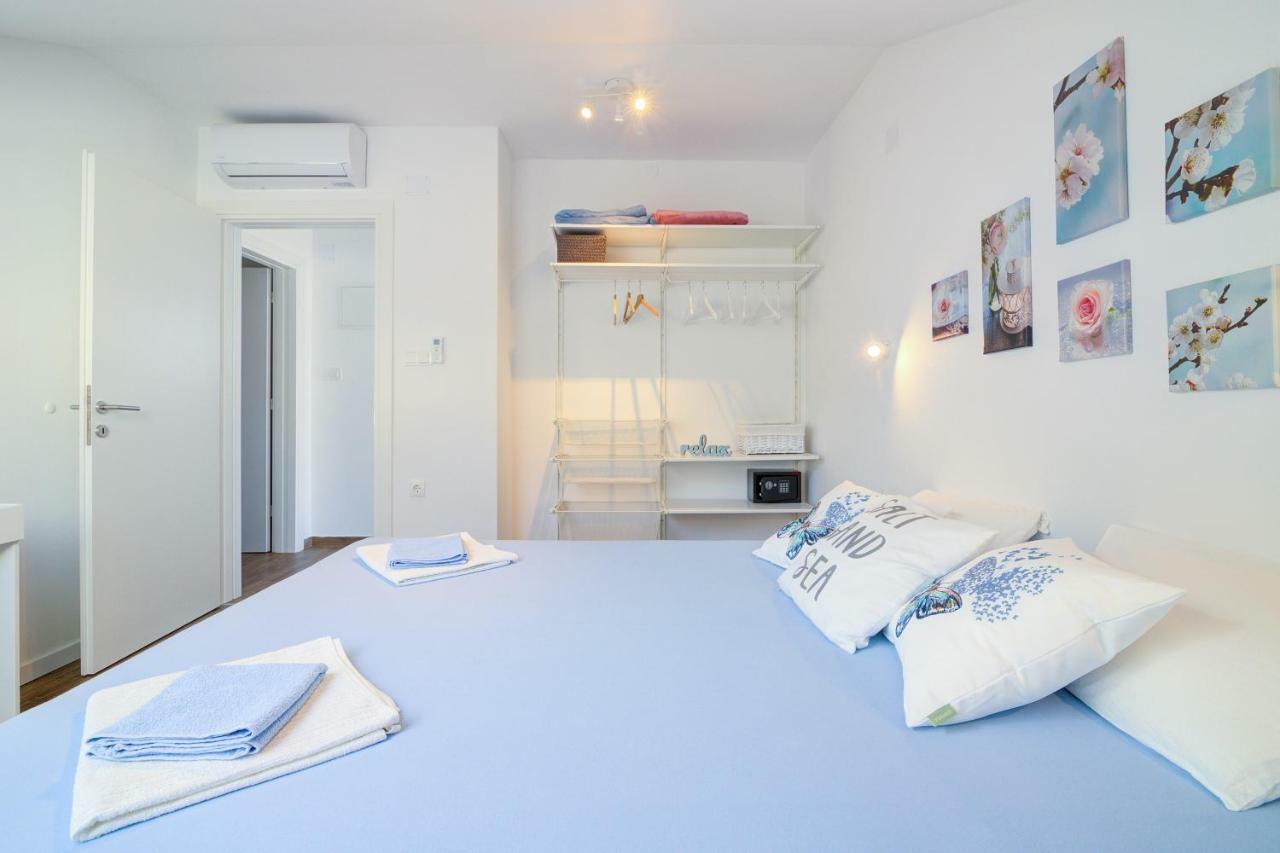 Apartment Segnia Сень Екстер'єр фото